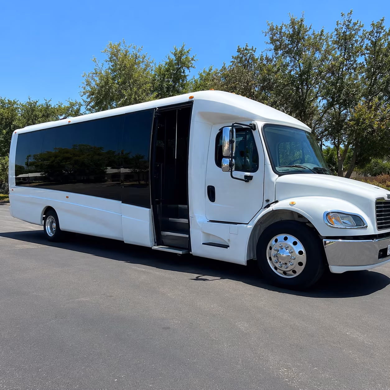 chula vista concert bus rentals for groups and fans
