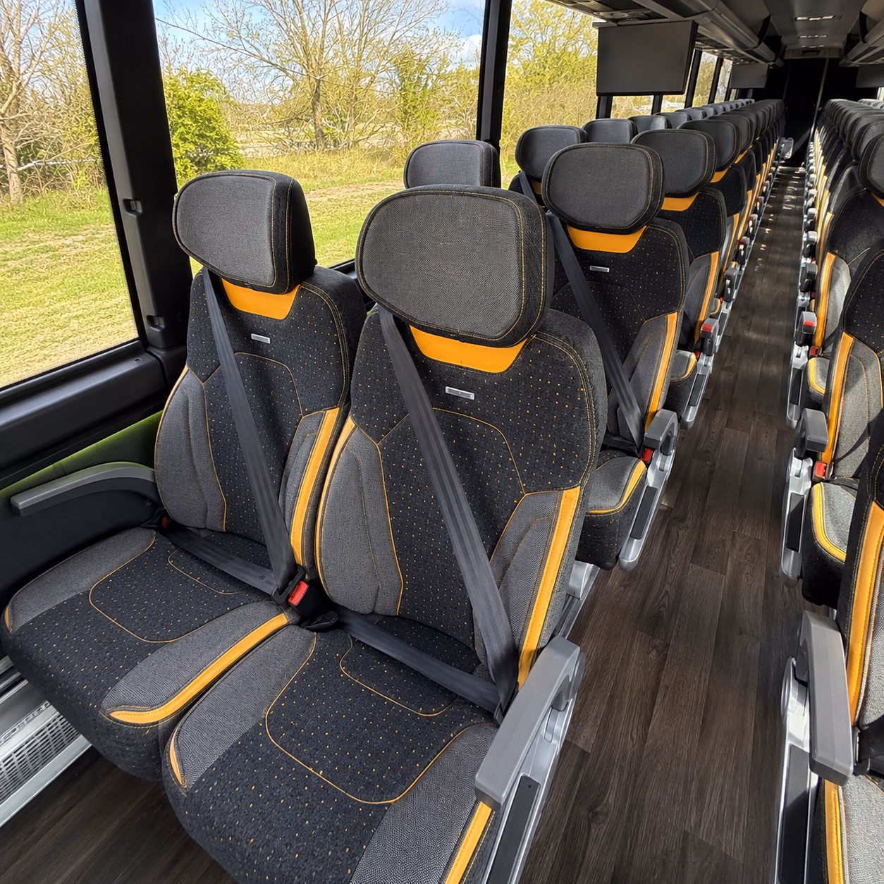 elcajoncharterbuscompany com makes getting to north island credit union amphitheatre from el cajon easy