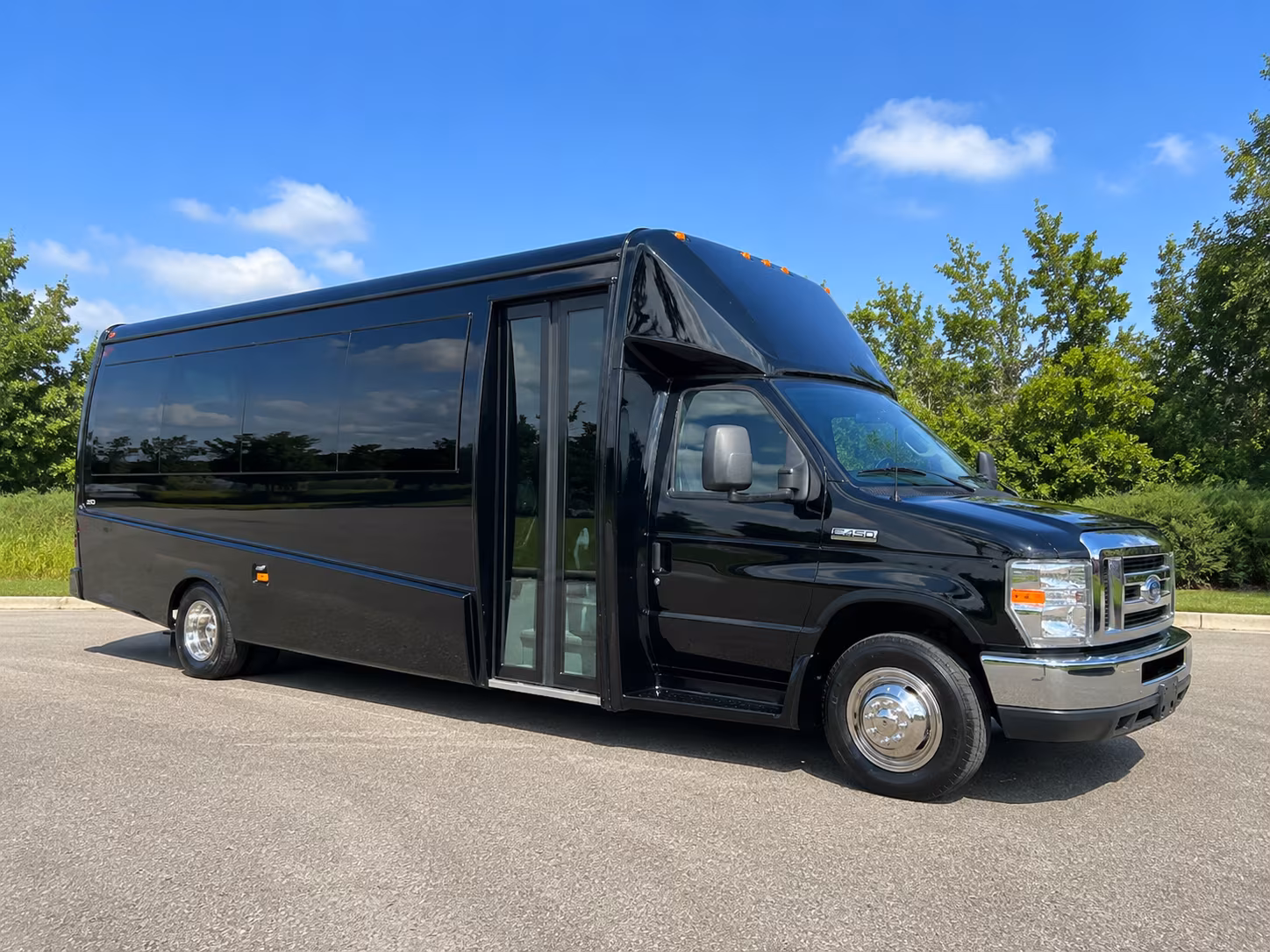 escondido bus rentals
