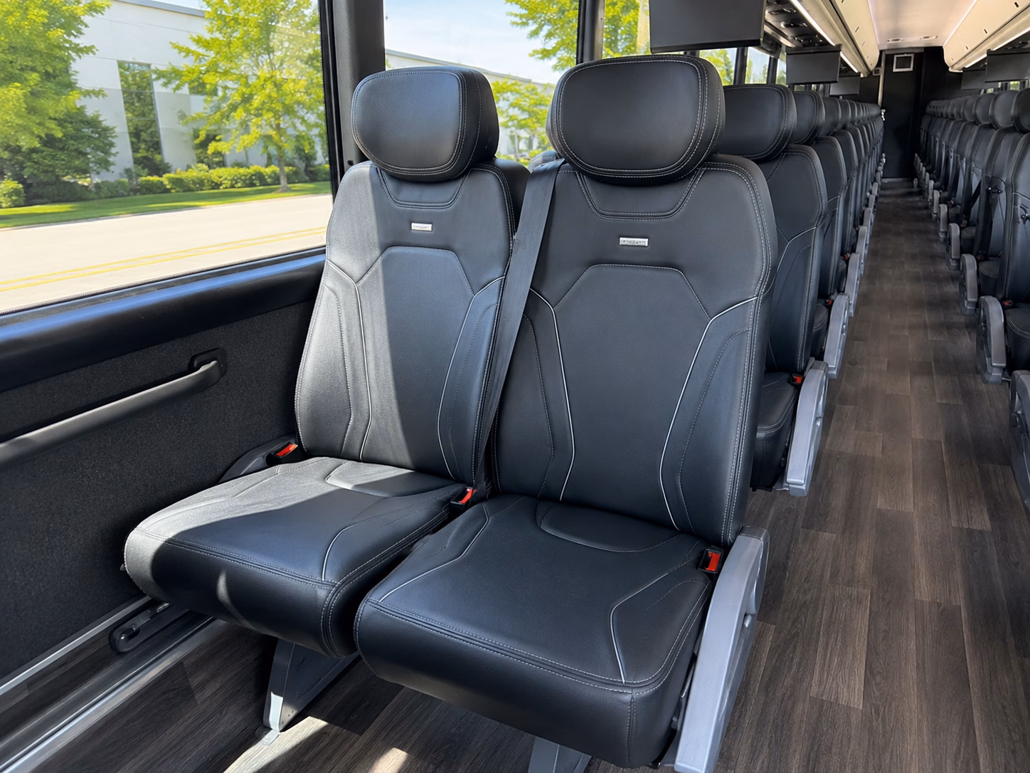 with elcajoncharterbuscompany com you can head to phoenix palm springs or anywhere in between